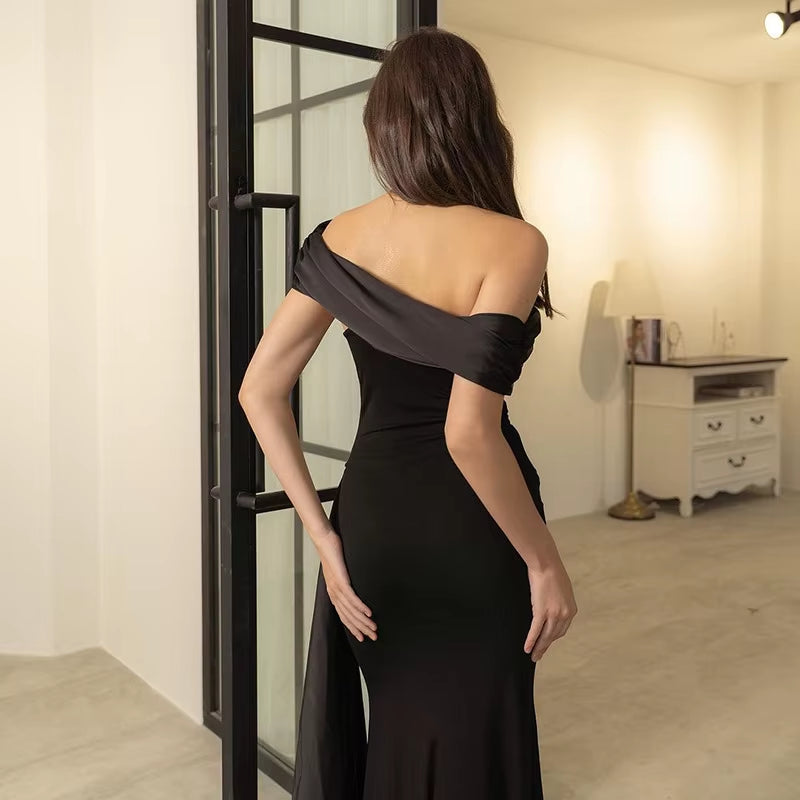 Elegant Black Slash Neck Maxi Dress - Stylish Short Sleeve Bodycon Evening Gown for Women